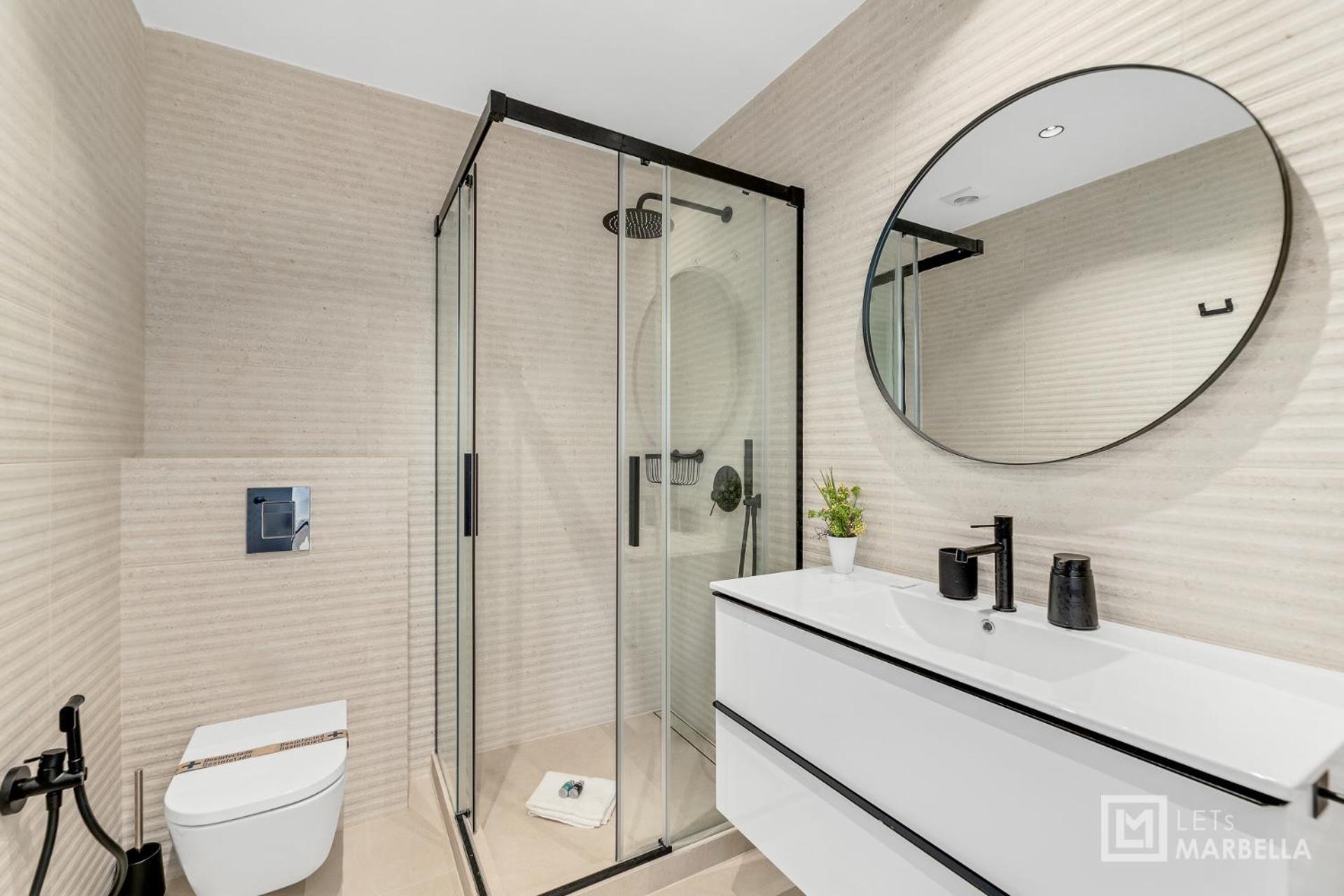 Modern 2b In The Heart Of Puerto Banus Apartment *